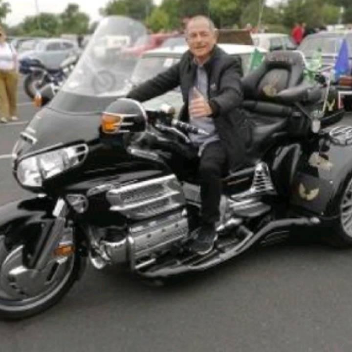 Brian Moore  Bikealicious ☘️👍