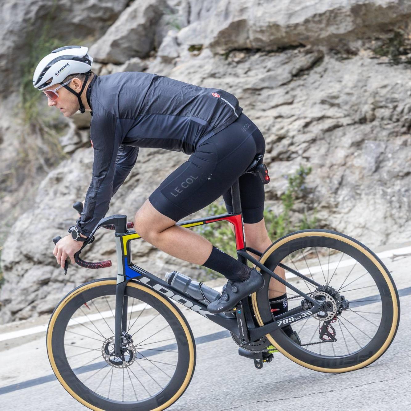 C. Bayliss 🍰 (CC)