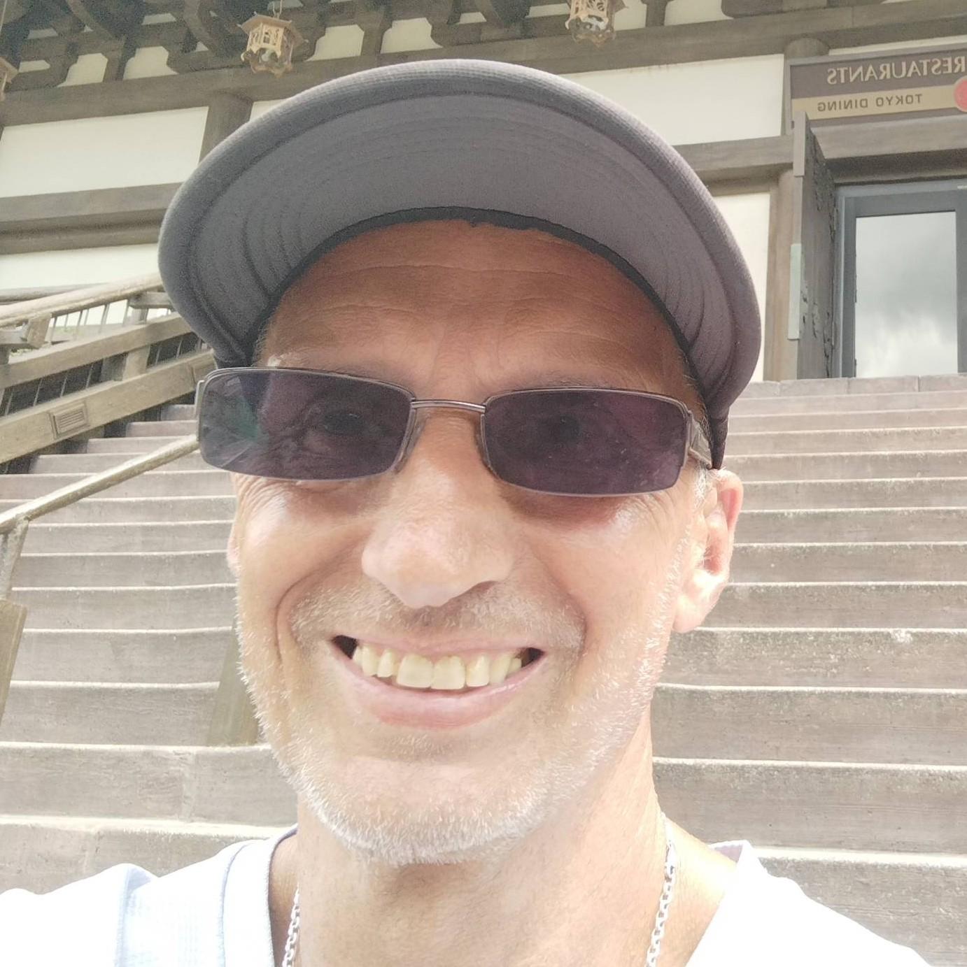 Tony Kaye 🇬🇧 (65+)