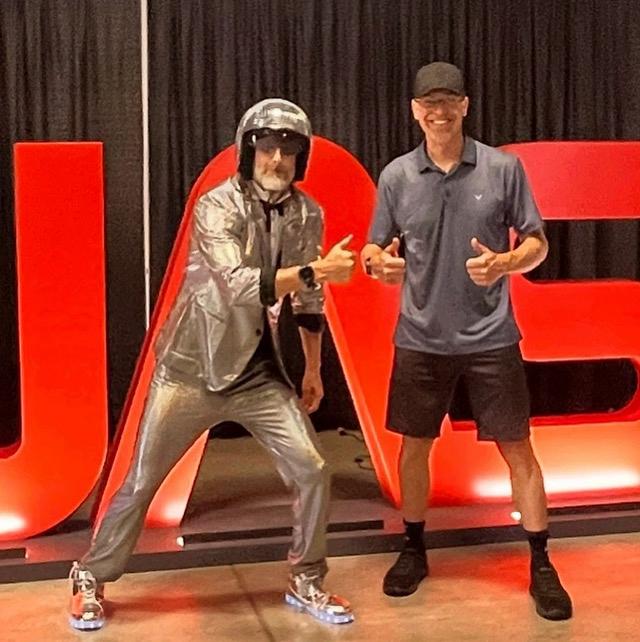 Sean Martin (V EVERESTING)