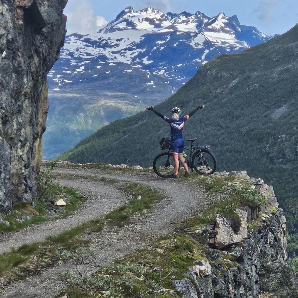 Janne Beate Johansen [V] 